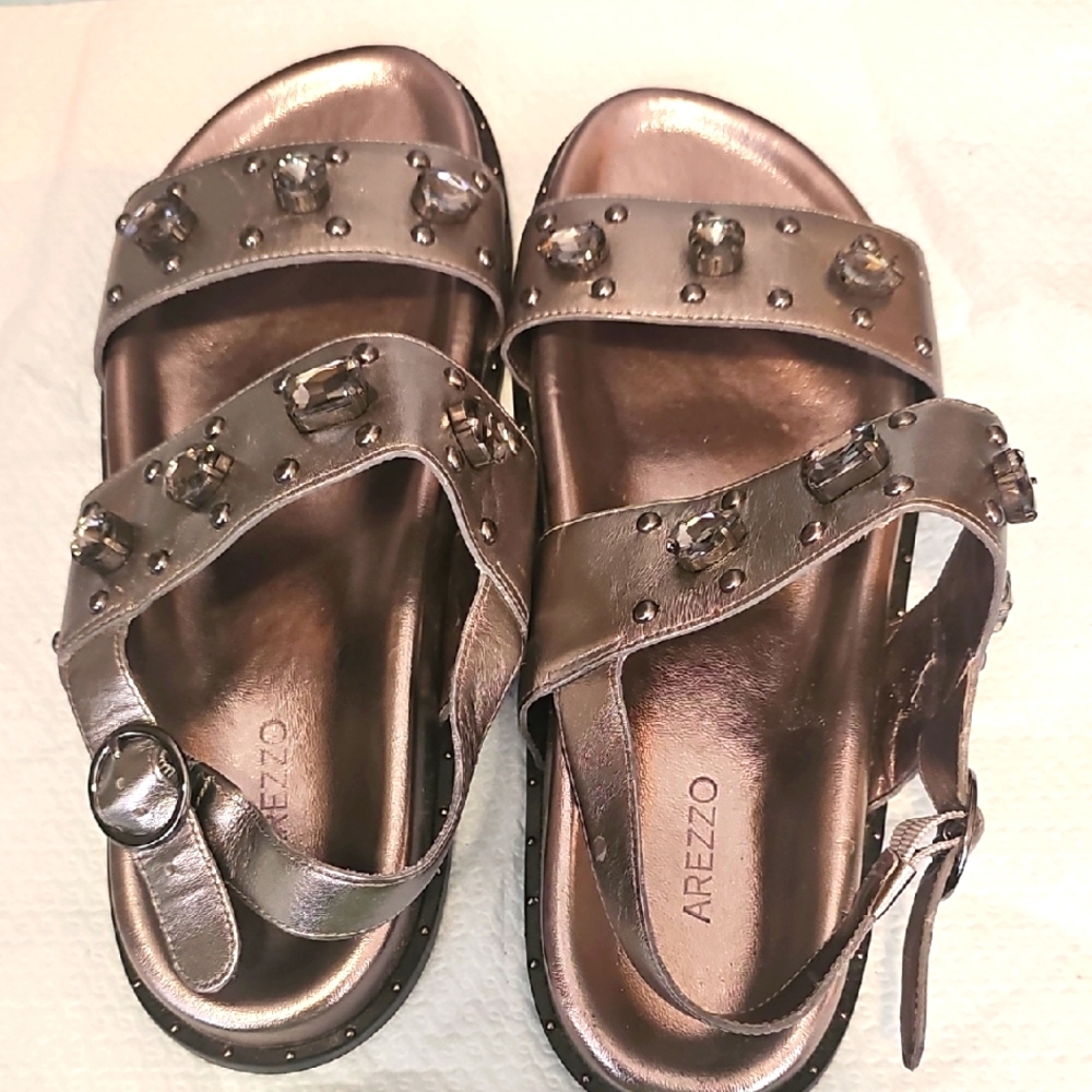Arezzo Women's Metallic Comfort Sandals